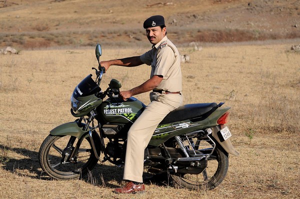 Equipping Frontline Forest Staff - Forest guards make up the frontline of the government’s wildlife protection framework. Their importance in conserving India’s Protected Areas cannot be over-emphasised. The Wildlife Conservation Trust (WCT) envisions building the capacity of frontline forest staff to strengthen the on-ground protection of Protected Areas across India.